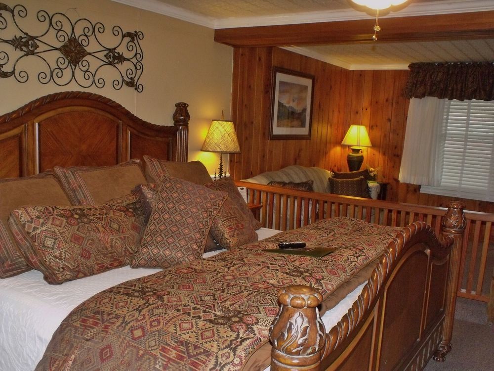 Hemlock Inn Blowing Rock Bagian luar foto